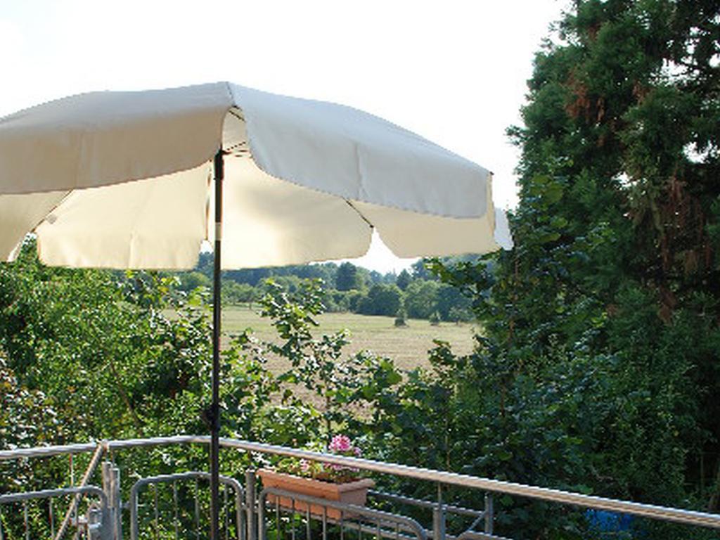 Ferienwohnung Mit Pool Straubenhardt エクステリア 写真